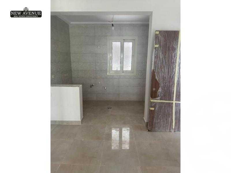 https://aqarmap.com.eg/en/listing/5874706-for-sale-cairo-new-cairo-compounds-el-patio-oro