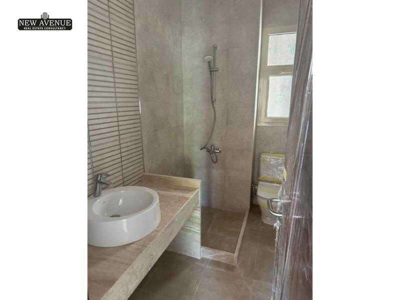 https://aqarmap.com.eg/en/listing/5874706-for-sale-cairo-new-cairo-compounds-el-patio-oro