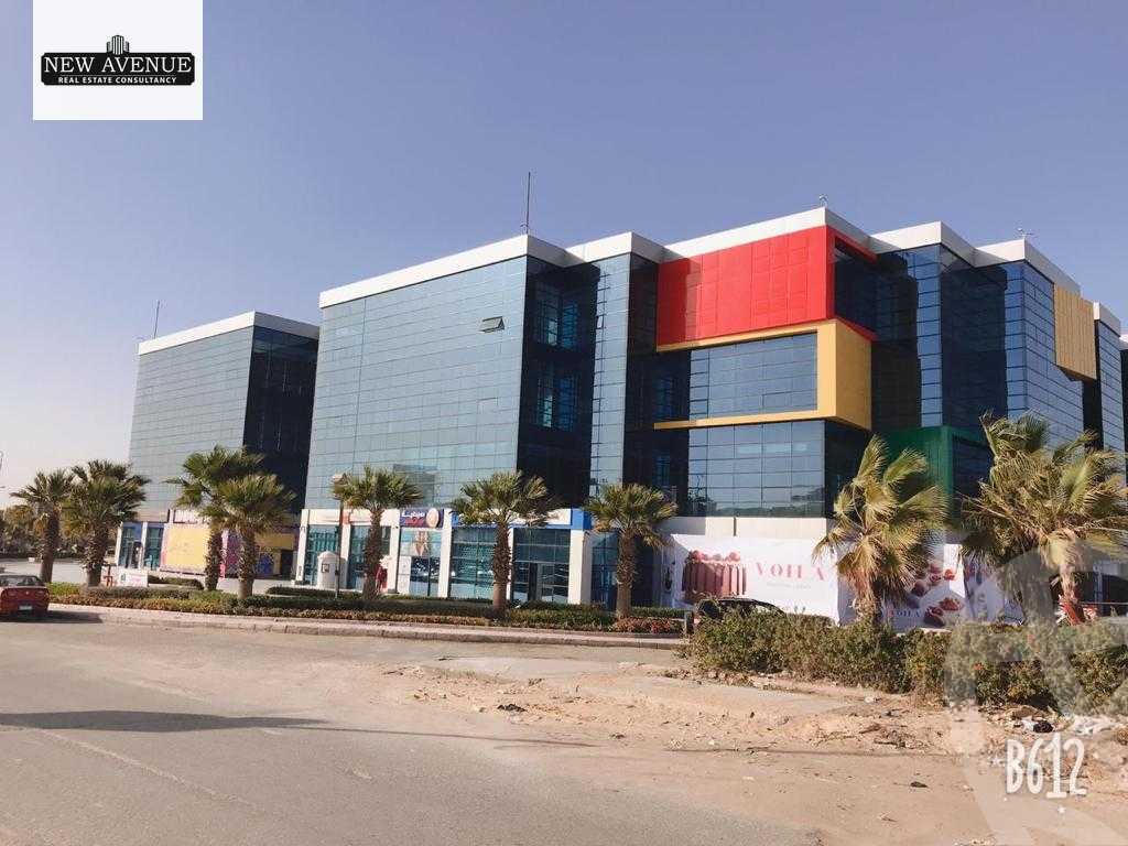 https://aqarmap.com.eg/en/listing/5794658-for-sale-cairo-new-cairo-compounds-top-90-mall