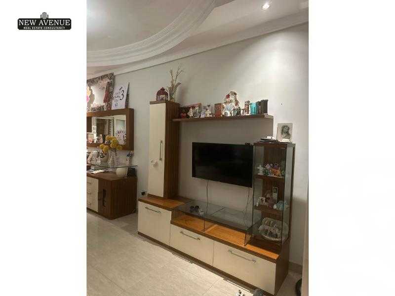 https://aqarmap.com.eg/en/listing/5877873-for-sale-cairo-new-cairo-compounds-lmn-l-m