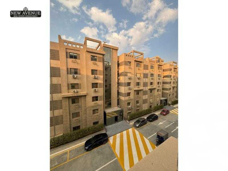 https://aqarmap.com.eg/ar/listing/5879299-for-sale-cairo-new-cairo-compounds-dyar