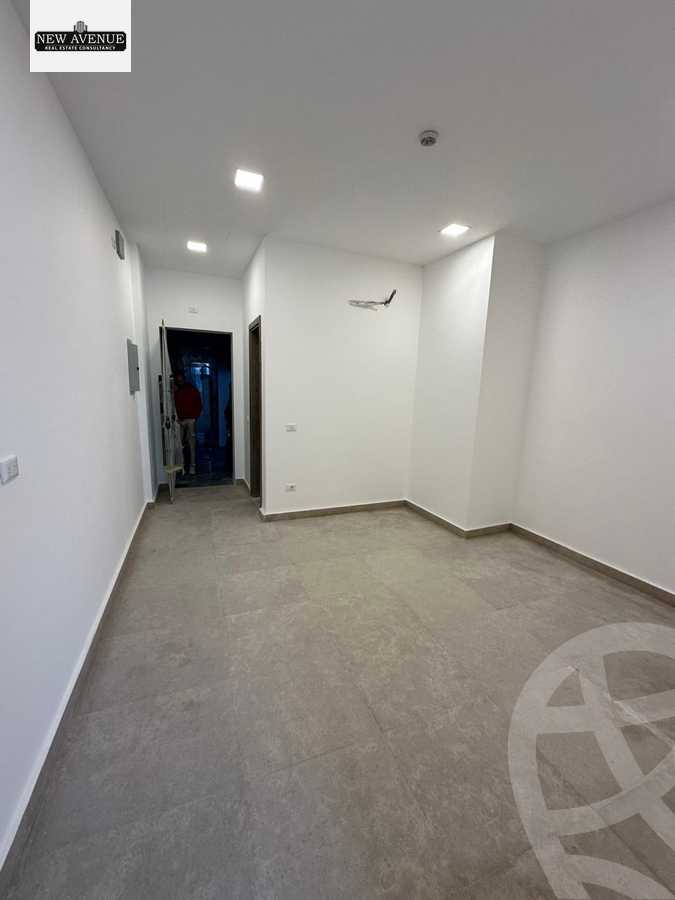 https://aqarmap.com.eg/en/listing/5879800-for-rent-cairo-new-cairo-compounds-lakeview-residence