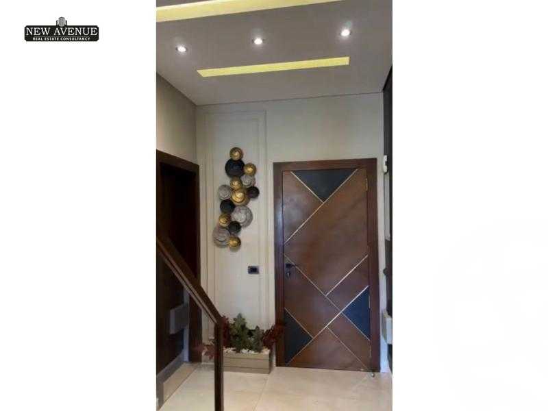 https://aqarmap.com.eg/ar/listing/5881039-for-sale-cairo-new-cairo-compounds-moon-valley