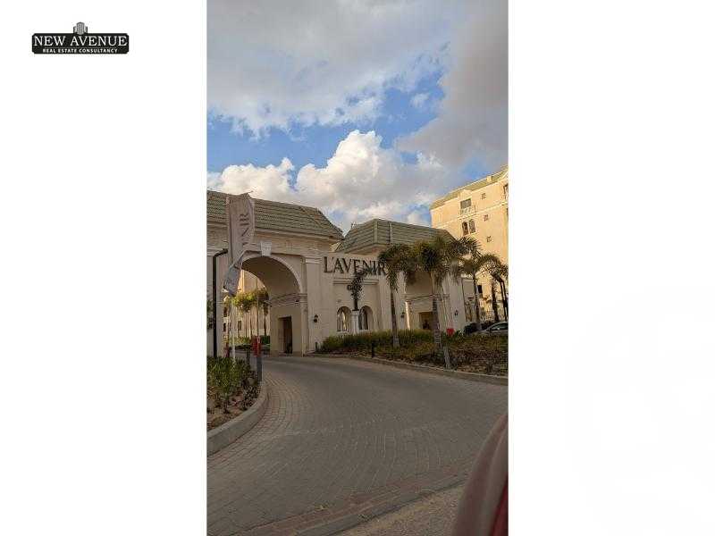 https://aqarmap.com.eg/en/listing/5881253-for-sale-cairo-new-cairo-lmstqbl-syty-compounds-lavenir