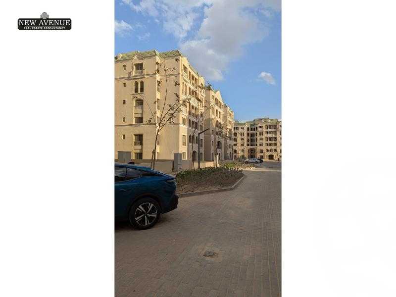 https://aqarmap.com.eg/en/listing/5881253-for-sale-cairo-new-cairo-lmstqbl-syty-compounds-lavenir