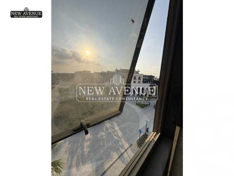 https://aqarmap.com.eg/en/listing/5885837-for-sale-cairo-new-cairo-compounds-cairo-business-park