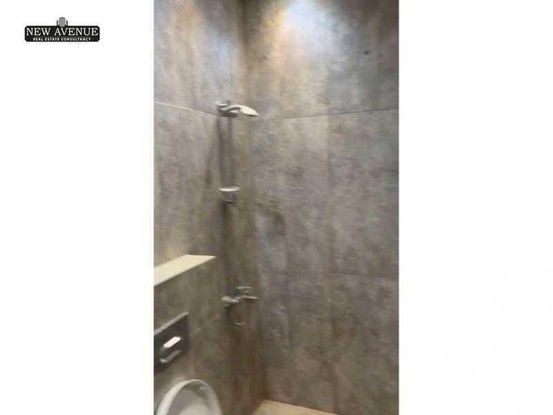 https://aqarmap.com.eg/en/listing/5886128-for-sale-cairo-new-cairo-compounds-lakeview-residence
