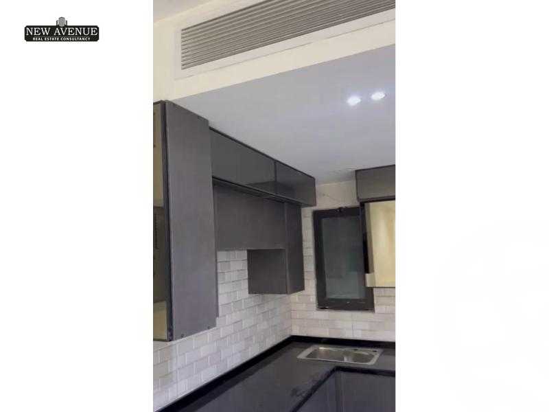 https://aqarmap.com.eg/en/listing/5886128-for-sale-cairo-new-cairo-compounds-lakeview-residence