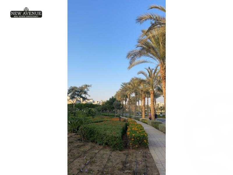 https://aqarmap.com.eg/ar/listing/5886151-for-sale-cairo-new-cairo-compounds-villette-kmbwnd-sky-kwndwz-swdyk-villette