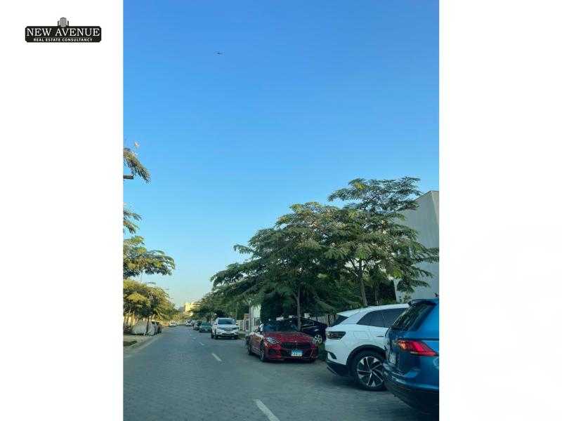 https://aqarmap.com.eg/ar/listing/5886151-for-sale-cairo-new-cairo-compounds-villette-kmbwnd-sky-kwndwz-swdyk-villette