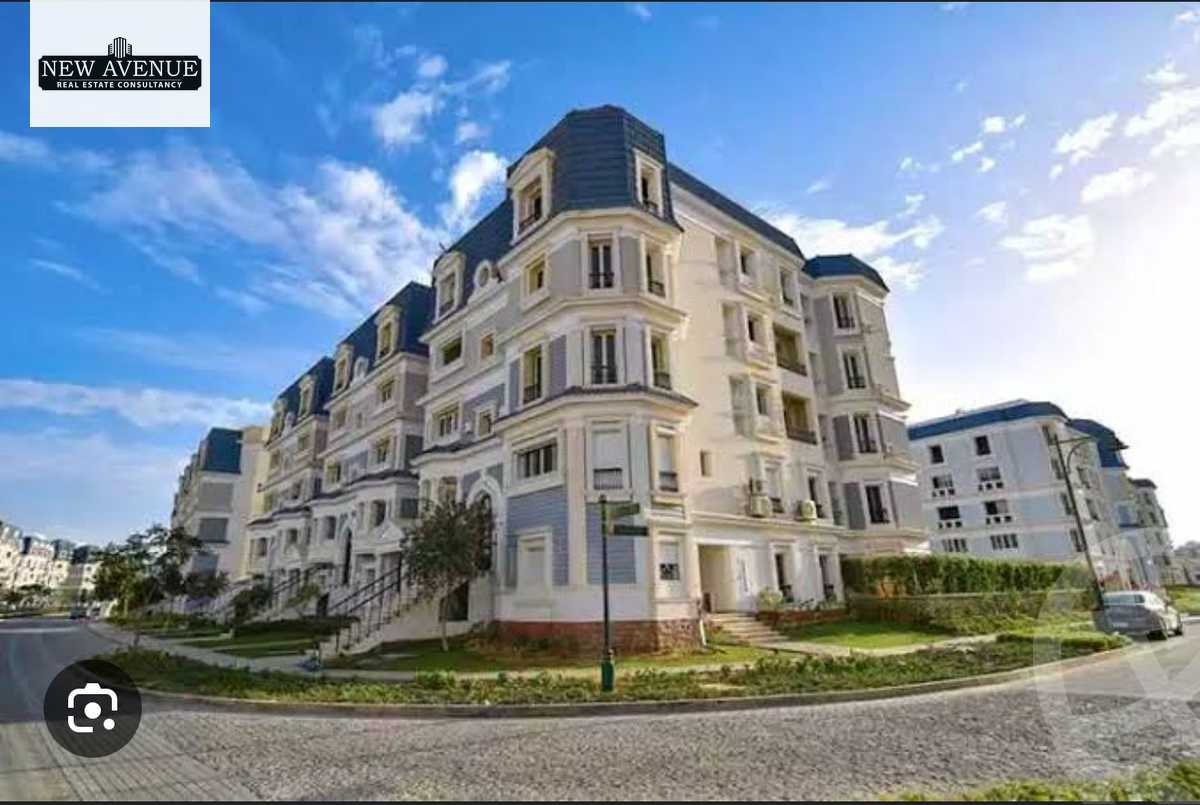 https://aqarmap.com.eg/ar/listing/5890954-for-sale-cairo-new-cairo-compounds-mountain-view-hyde-park