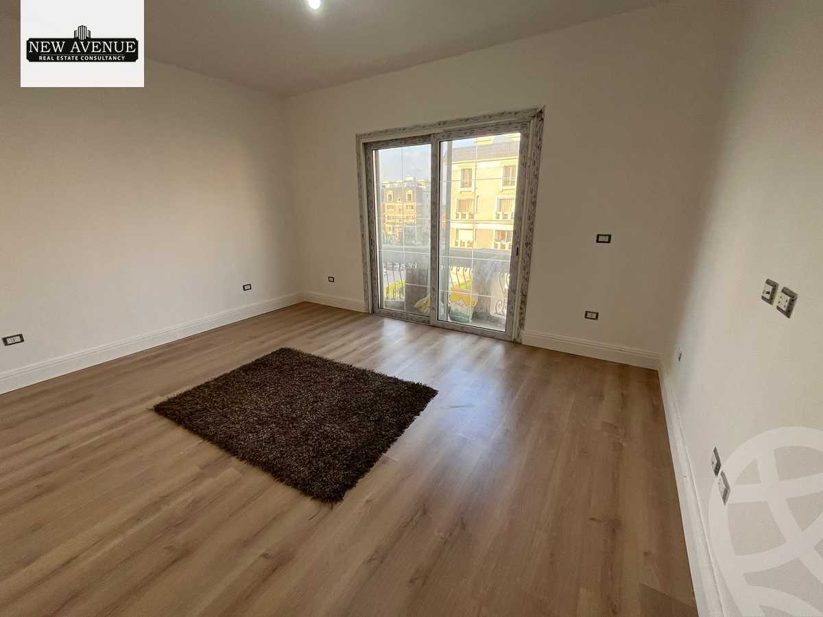 https://aqarmap.com.eg/ar/listing/5890954-for-sale-cairo-new-cairo-compounds-mountain-view-hyde-park