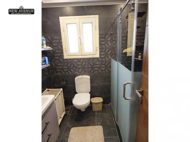 https://aqarmap.com.eg/en/listing/5891117-for-sale-cairo-new-cairo-compounds-the-square