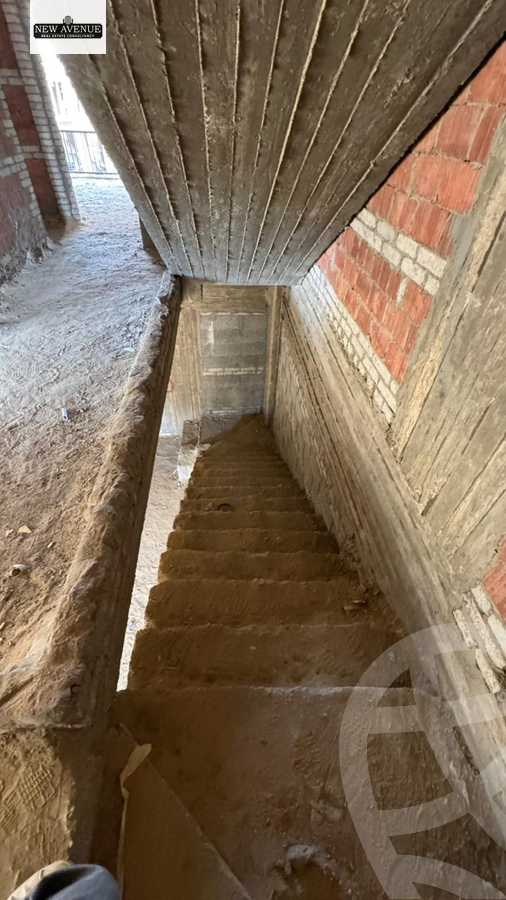 https://aqarmap.com.eg/en/listing/5896377-for-sale-cairo-new-cairo-compounds-sarai-cavana-springs-carai