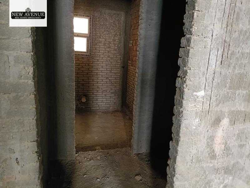https://aqarmap.com.eg/en/listing/5900290-for-sale-cairo-new-cairo-compounds-brwmynd-ryzydns-wdy-djl-llttwyr