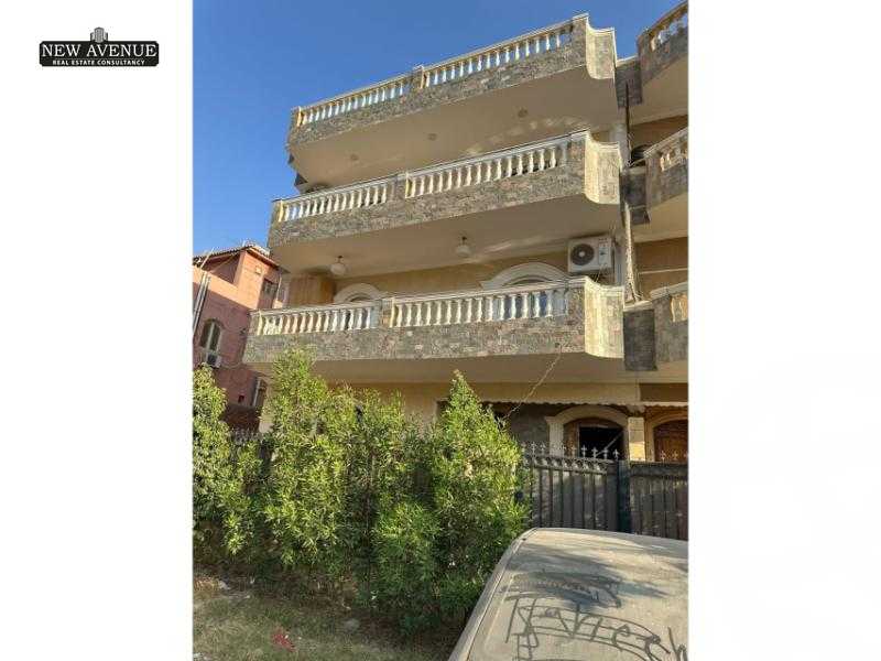 https://aqarmap.com.eg/ar/listing/5907877-for-sale-cairo-new-cairo-el-yassamin-el-yasmeen-3-mohamed-rahim-st