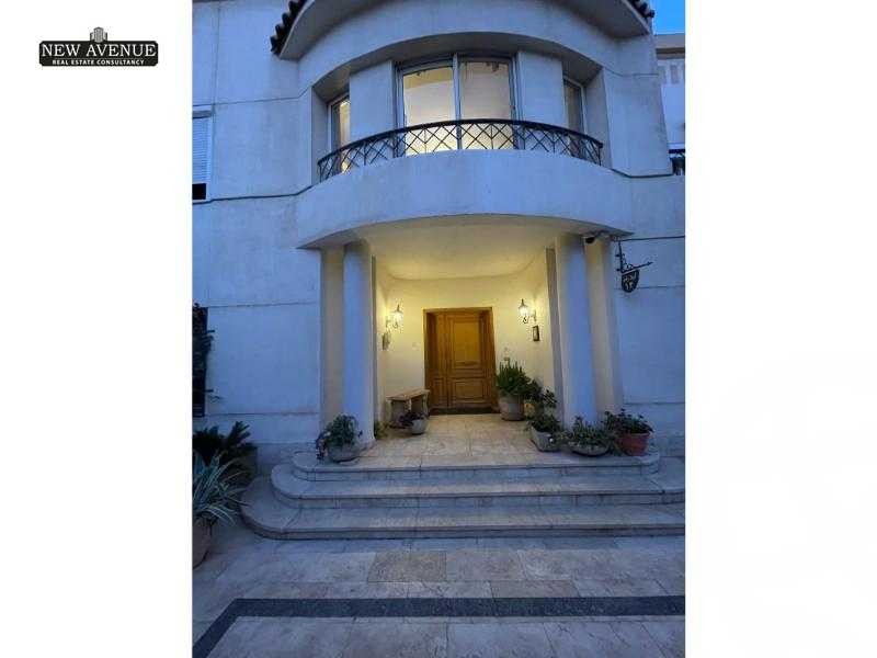 https://aqarmap.com.eg/en/listing/5917596-for-sale-cairo-new-cairo-lrhb-city-phase-1-ahmed-rami-st