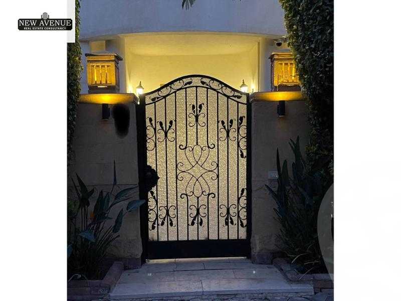 https://aqarmap.com.eg/en/listing/5917596-for-sale-cairo-new-cairo-lrhb-city-phase-1-ahmed-rami-st