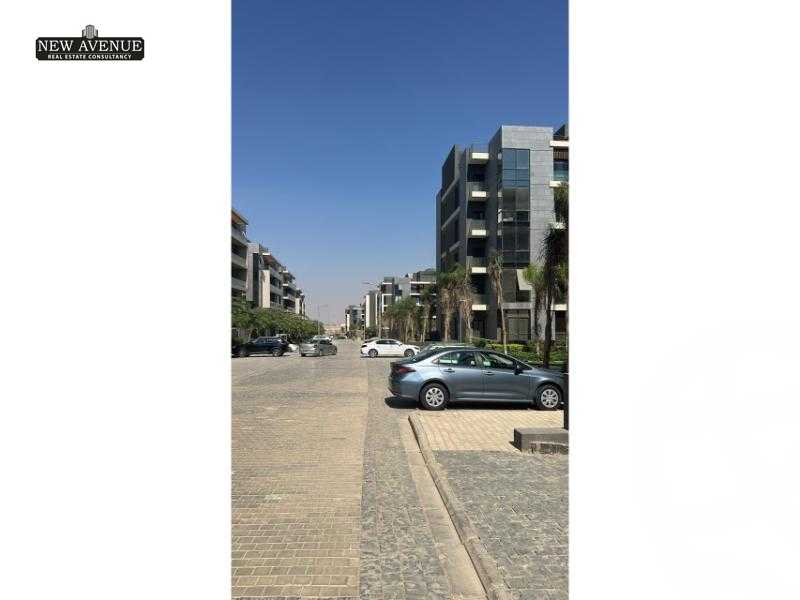 https://aqarmap.com.eg/en/listing/5917780-for-sale-cairo-new-cairo-compounds-el-patio-oro