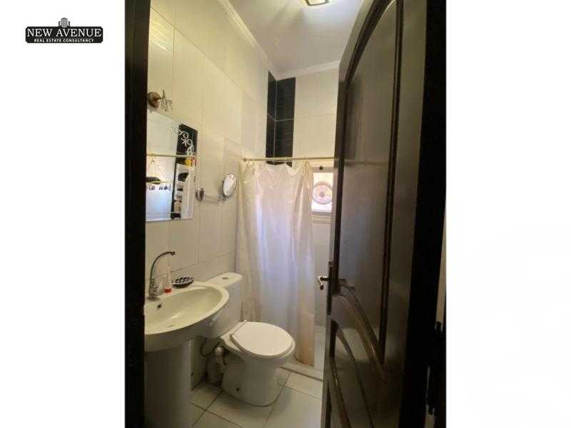 https://aqarmap.com.eg/en/listing/5918431-for-sale-cairo-new-cairo-first-settlement-mhwr-mstfy-kml