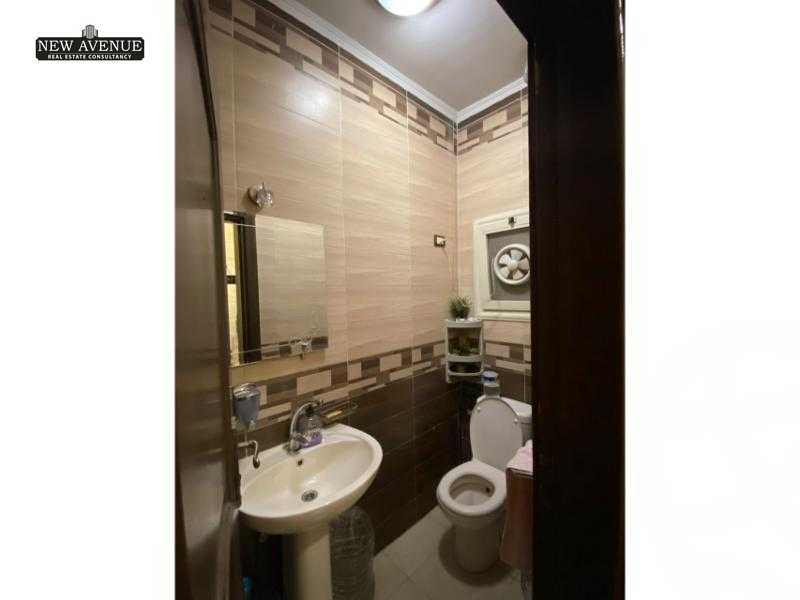 https://aqarmap.com.eg/en/listing/5918431-for-sale-cairo-new-cairo-first-settlement-mhwr-mstfy-kml