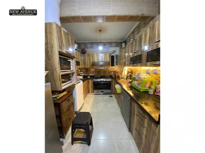 https://aqarmap.com.eg/en/listing/5918431-for-sale-cairo-new-cairo-first-settlement-mhwr-mstfy-kml