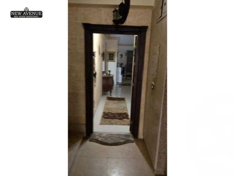 https://aqarmap.com.eg/en/listing/5918431-for-sale-cairo-new-cairo-first-settlement-mhwr-mstfy-kml
