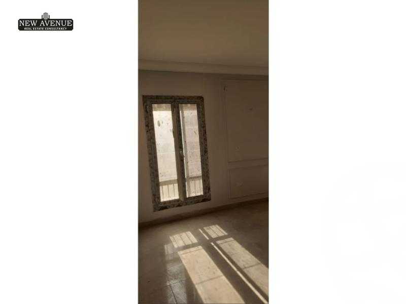 https://aqarmap.com.eg/ar/listing/5918840-for-sale-cairo-new-cairo-compounds-mountain-view-hyde-park