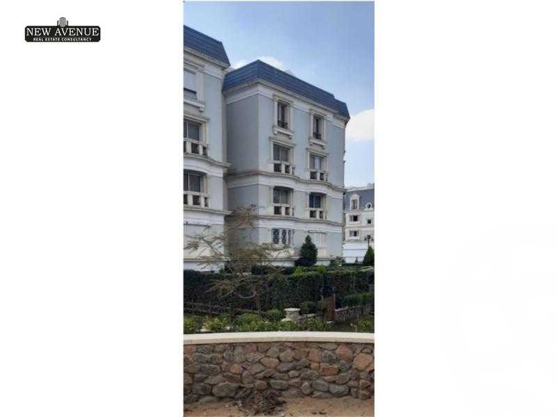 https://aqarmap.com.eg/ar/listing/5918840-for-sale-cairo-new-cairo-compounds-mountain-view-hyde-park