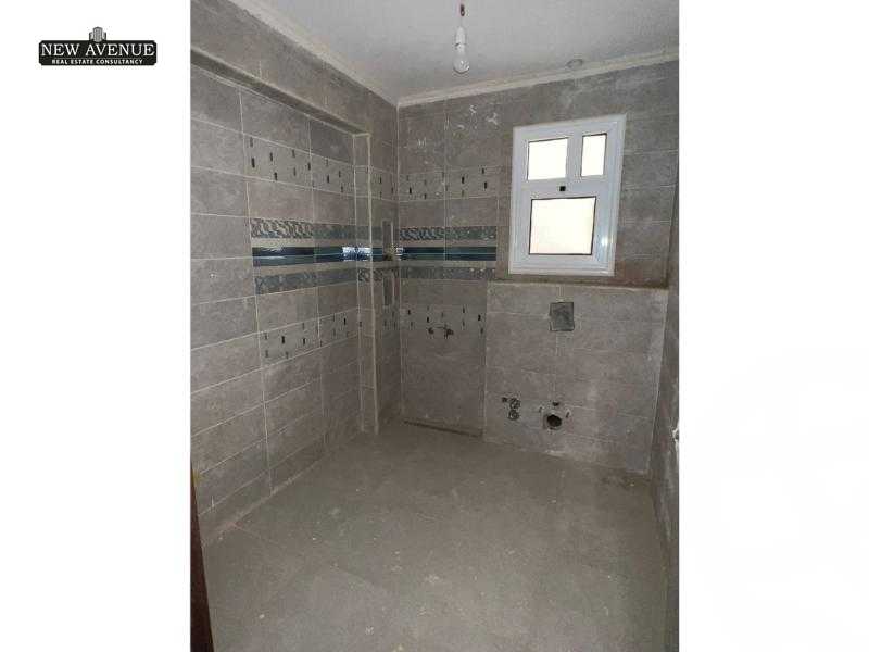https://aqarmap.com.eg/en/listing/5924226-for-sale-cairo-new-cairo-compounds-mountain-view-hyde-park