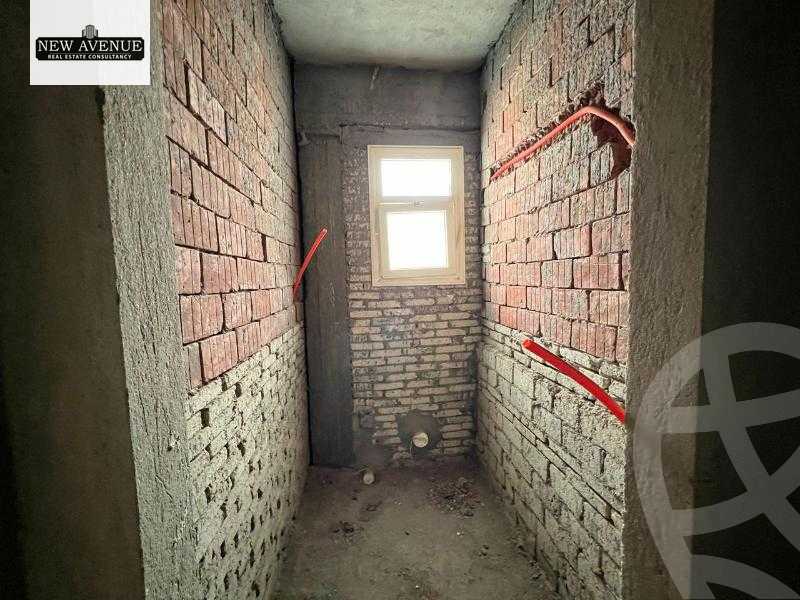 https://aqarmap.com.eg/ar/listing/5924386-for-sale-cairo-new-cairo-compounds-brwmynd-ryzydns-wdy-djl-llttwyr