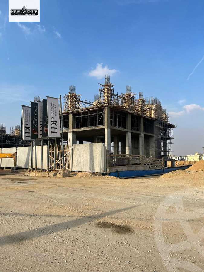 https://aqarmap.com.eg/en/listing/5928698-for-sale-cairo-new-cairo-compounds-voke-mall-hpd