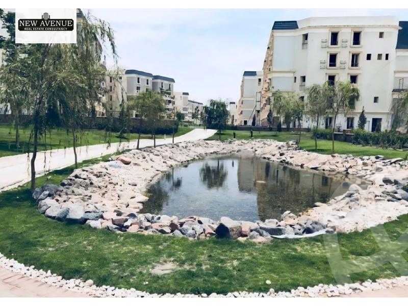 https://aqarmap.com.eg/en/listing/5932001-for-sale-cairo-new-cairo-compounds-mountain-view-hyde-park