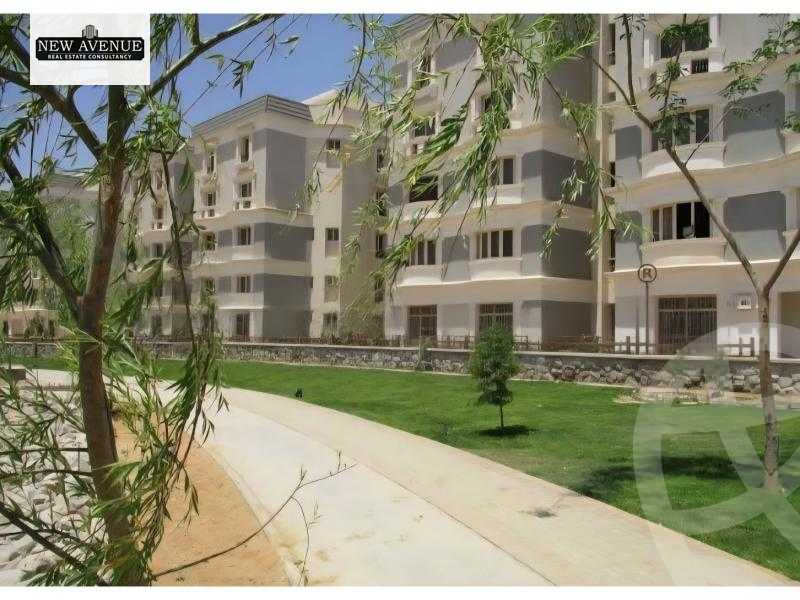 https://aqarmap.com.eg/en/listing/5932001-for-sale-cairo-new-cairo-compounds-mountain-view-hyde-park