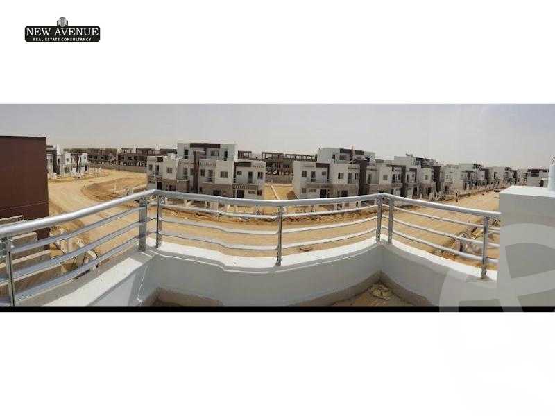 https://aqarmap.com.eg/en/listing/5936548-for-sale-cairo-new-cairo-compounds-hyde-park
