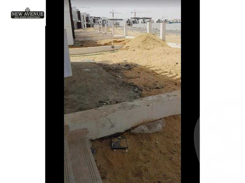 https://aqarmap.com.eg/en/listing/5936548-for-sale-cairo-new-cairo-compounds-hyde-park