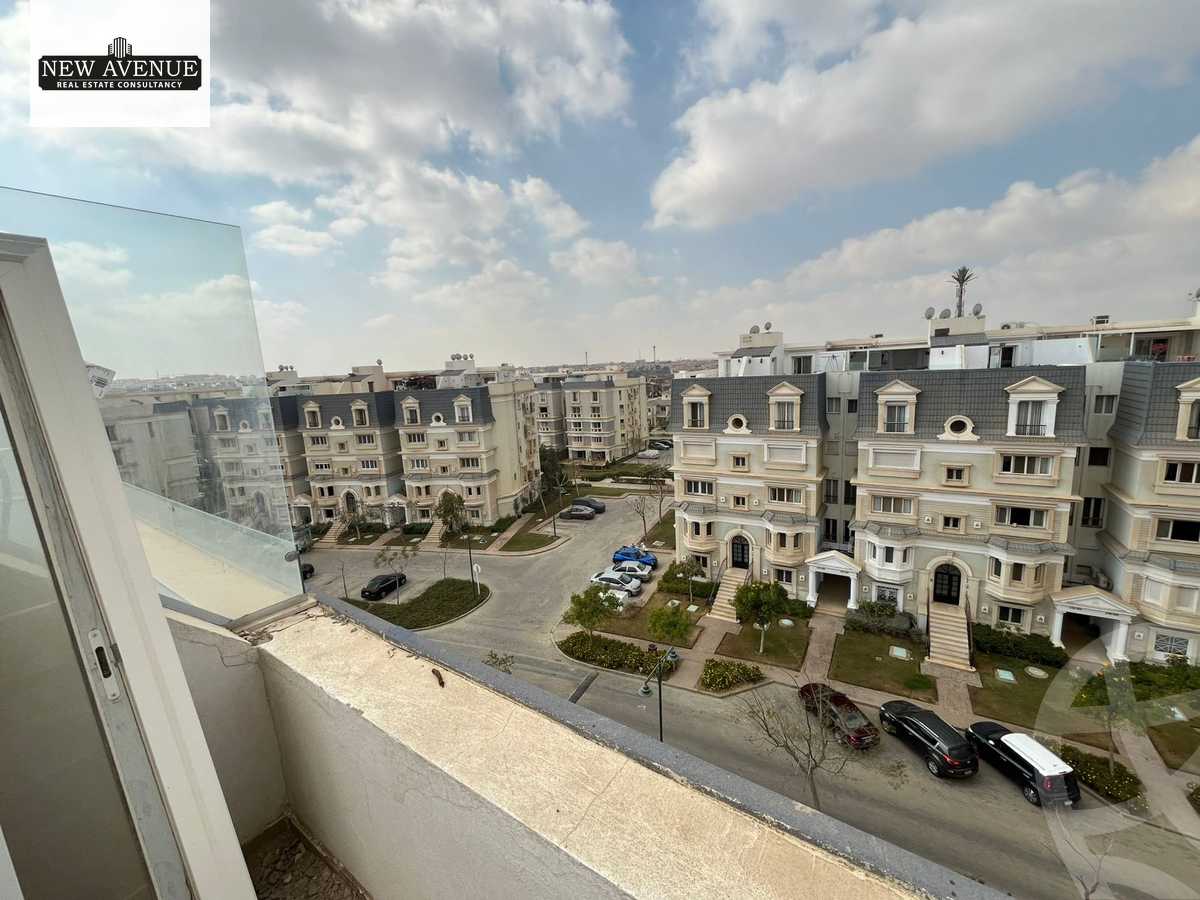 https://aqarmap.com.eg/en/listing/5937660-for-sale-cairo-new-cairo-compounds-mountain-view-hyde-park