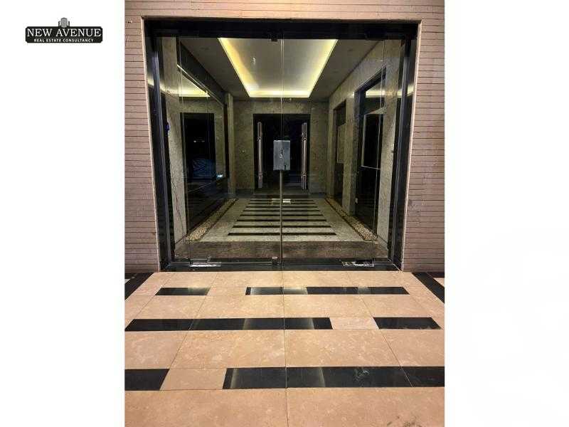 https://aqarmap.com.eg/ar/listing/5937849-for-sale-cairo-new-cairo-compounds-moon-valley