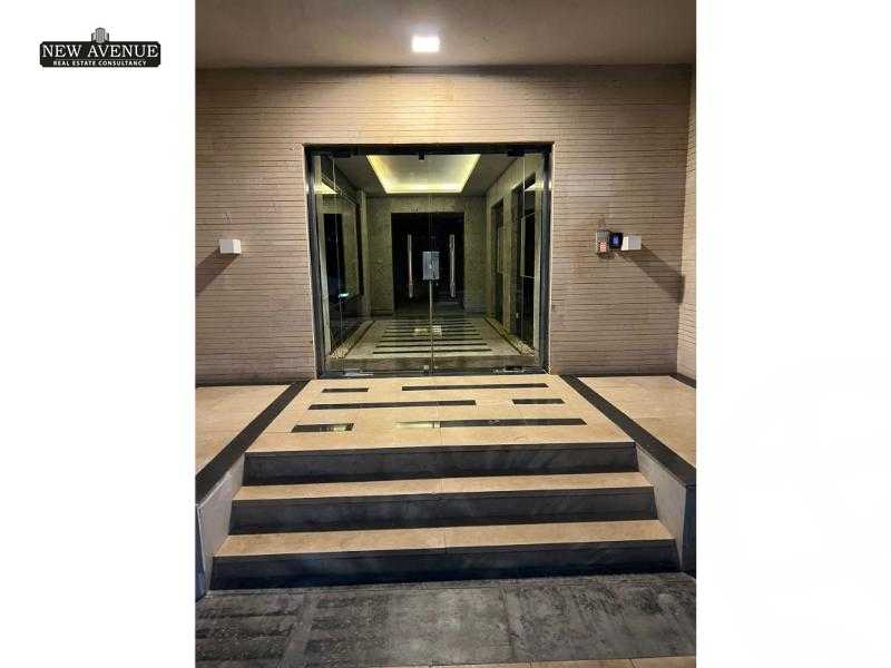 https://aqarmap.com.eg/ar/listing/5937849-for-sale-cairo-new-cairo-compounds-moon-valley