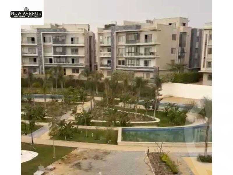https://aqarmap.com.eg/ar/listing/5937849-for-sale-cairo-new-cairo-compounds-moon-valley