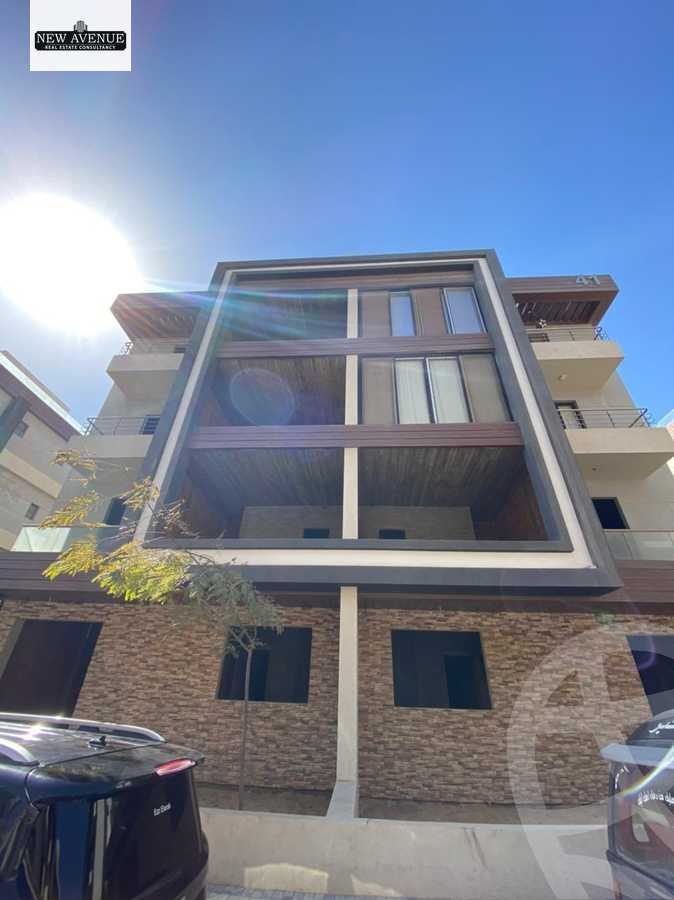 https://aqarmap.com.eg/en/listing/5938417-for-sale-cairo-new-administrative-capital-r7-midtown-new-capital