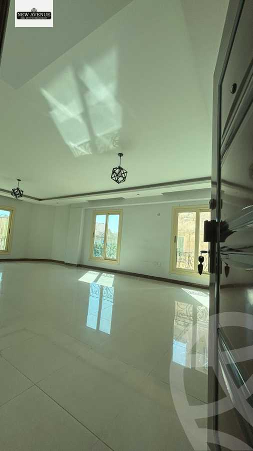https://aqarmap.com.eg/ar/listing/5939143-for-sale-cairo-new-cairo-compounds-hyde-park-centre-ville-hyde-park
