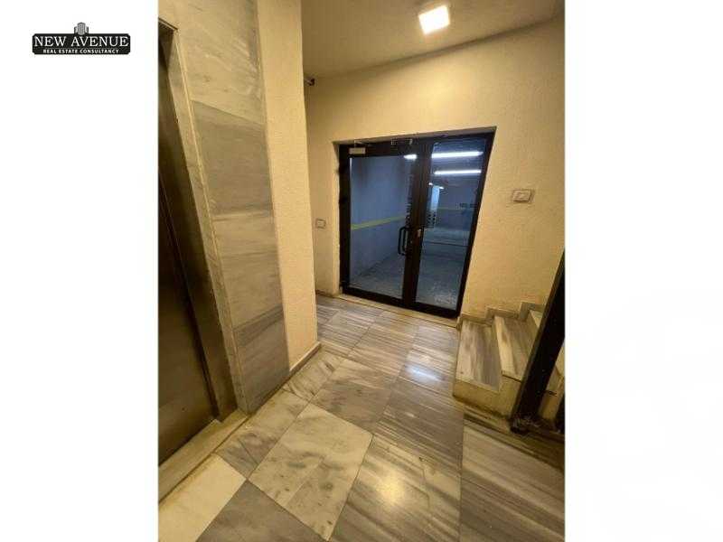 https://aqarmap.com.eg/en/listing/5940159-for-sale-cairo-new-cairo-compounds-lakeview-residence