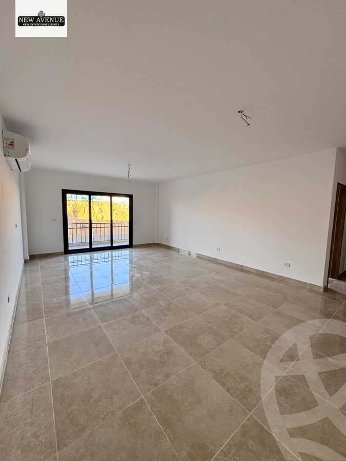 https://aqarmap.com.eg/en/listing/5946452-for-sale-cairo-new-cairo-compounds-fifth-square