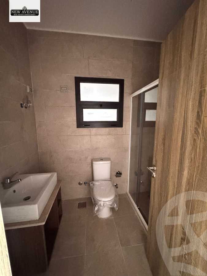 https://aqarmap.com.eg/en/listing/5946452-for-sale-cairo-new-cairo-compounds-fifth-square