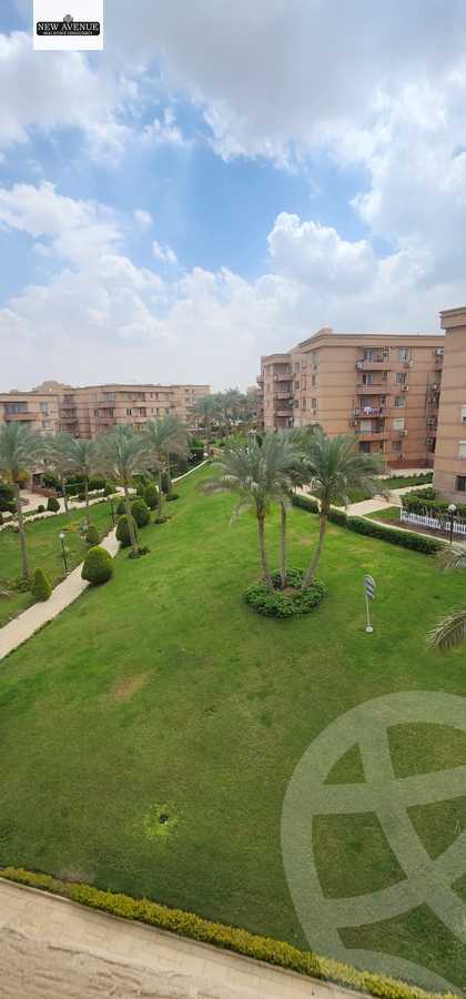 https://aqarmap.com.eg/en/listing/5954134-for-sale-cairo-new-cairo-lrhb-city-phase-4-mohammed-farid-st