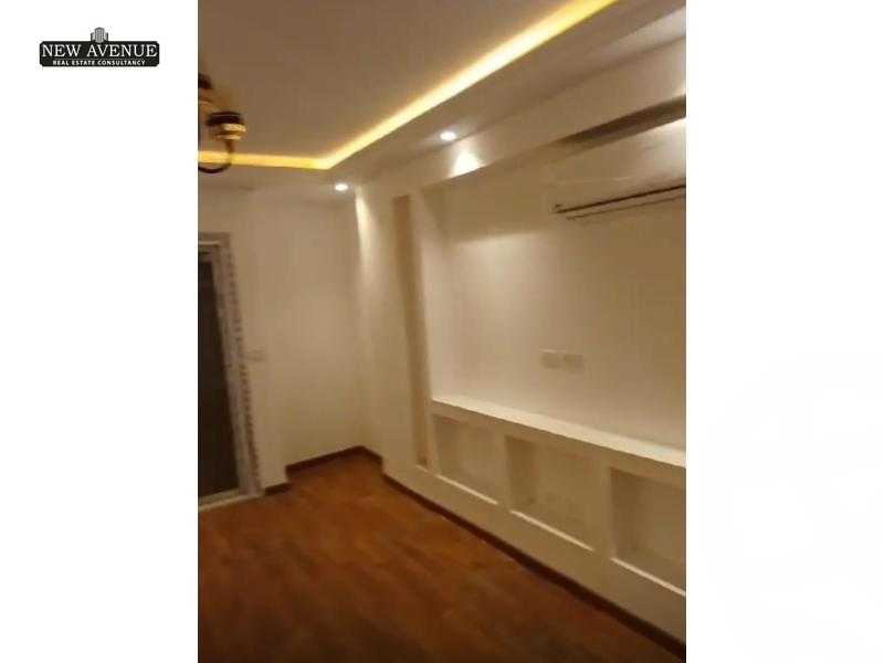 https://aqarmap.com.eg/ar/listing/5957676-for-sale-cairo-new-cairo-compounds-the-square