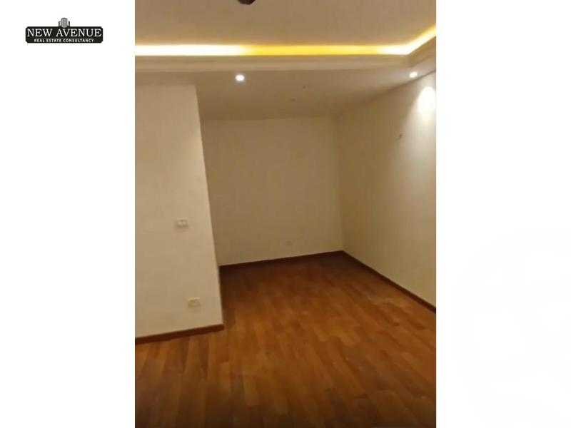 https://aqarmap.com.eg/ar/listing/5957676-for-sale-cairo-new-cairo-compounds-the-square