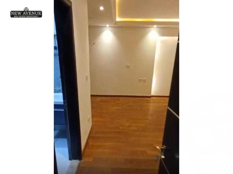 https://aqarmap.com.eg/ar/listing/5957676-for-sale-cairo-new-cairo-compounds-the-square