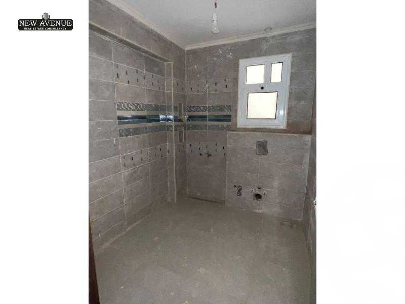 https://aqarmap.com.eg/en/listing/5957972-for-sale-cairo-new-cairo-compounds-mountain-view-hyde-park